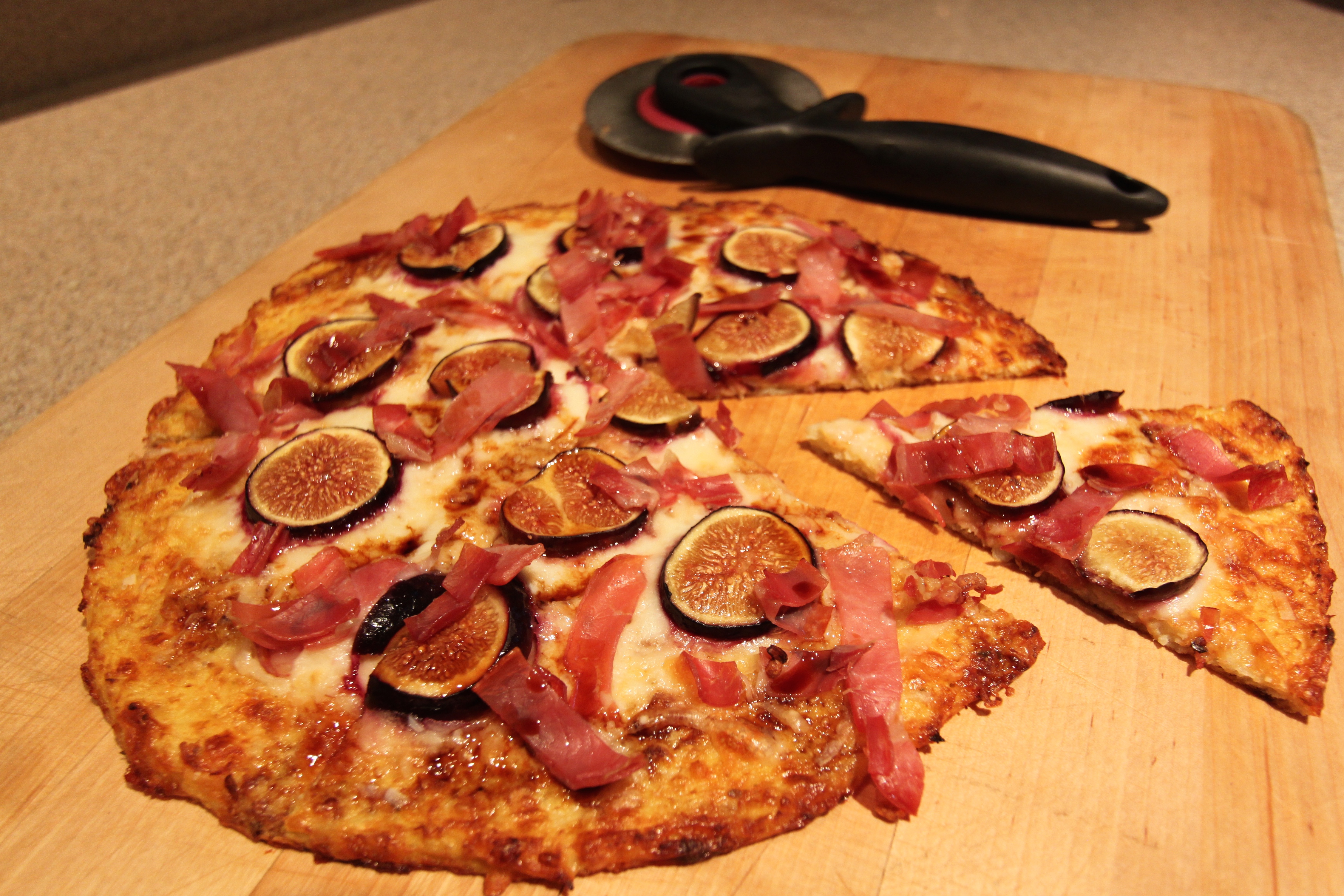 Fig and Prosciutto Cauliflower Crust Pizza