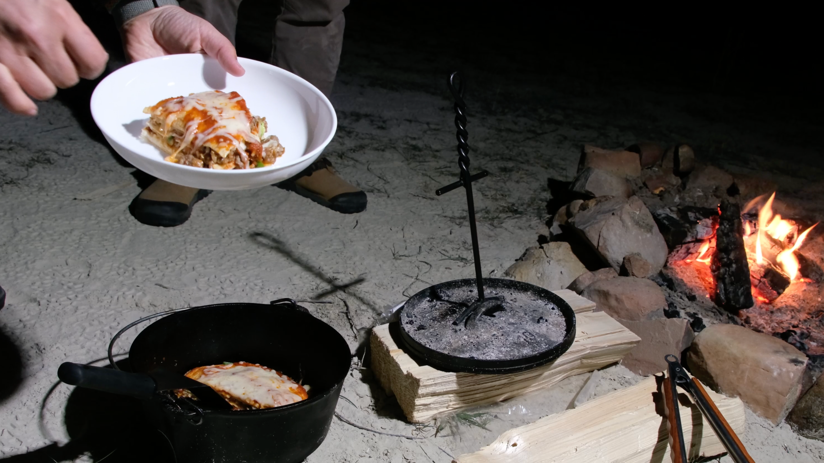 Easy Low-Carb Dutch Oven Pizza Cooking Guide