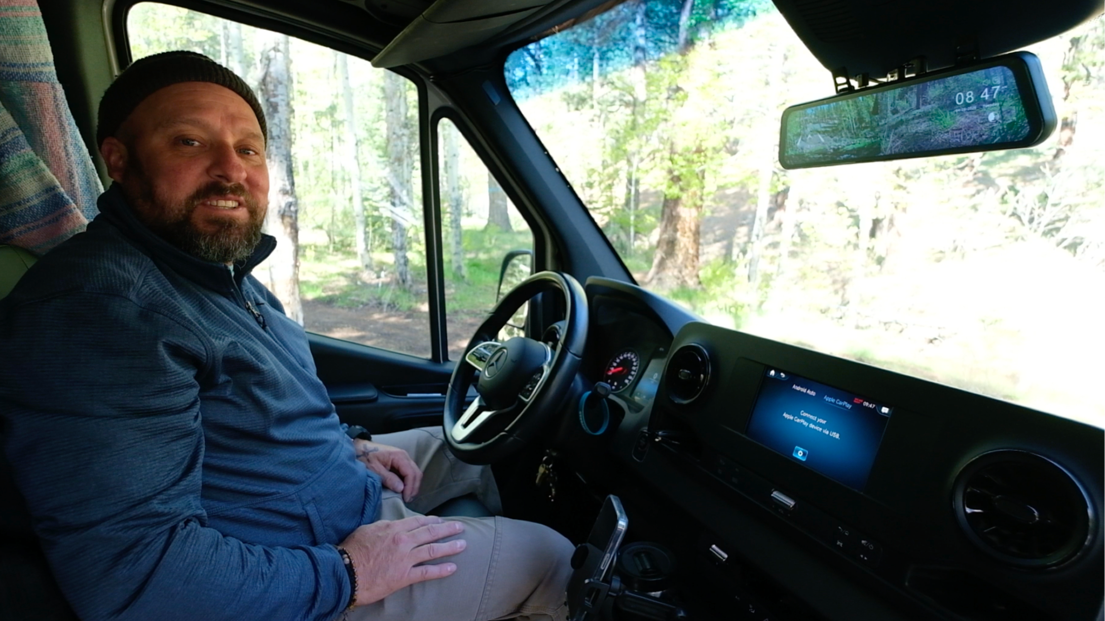 Enhance Safety with the Wolfbox G900 Pro Rearview Mirror